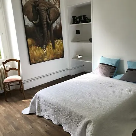 Maison A Epernay En Champagne Pierry