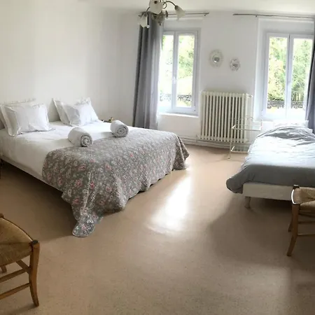 Maison A Epernay En Champagne *